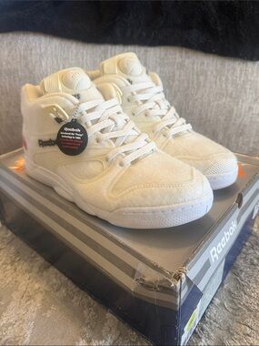 Reebok Court Victory Pump Alife